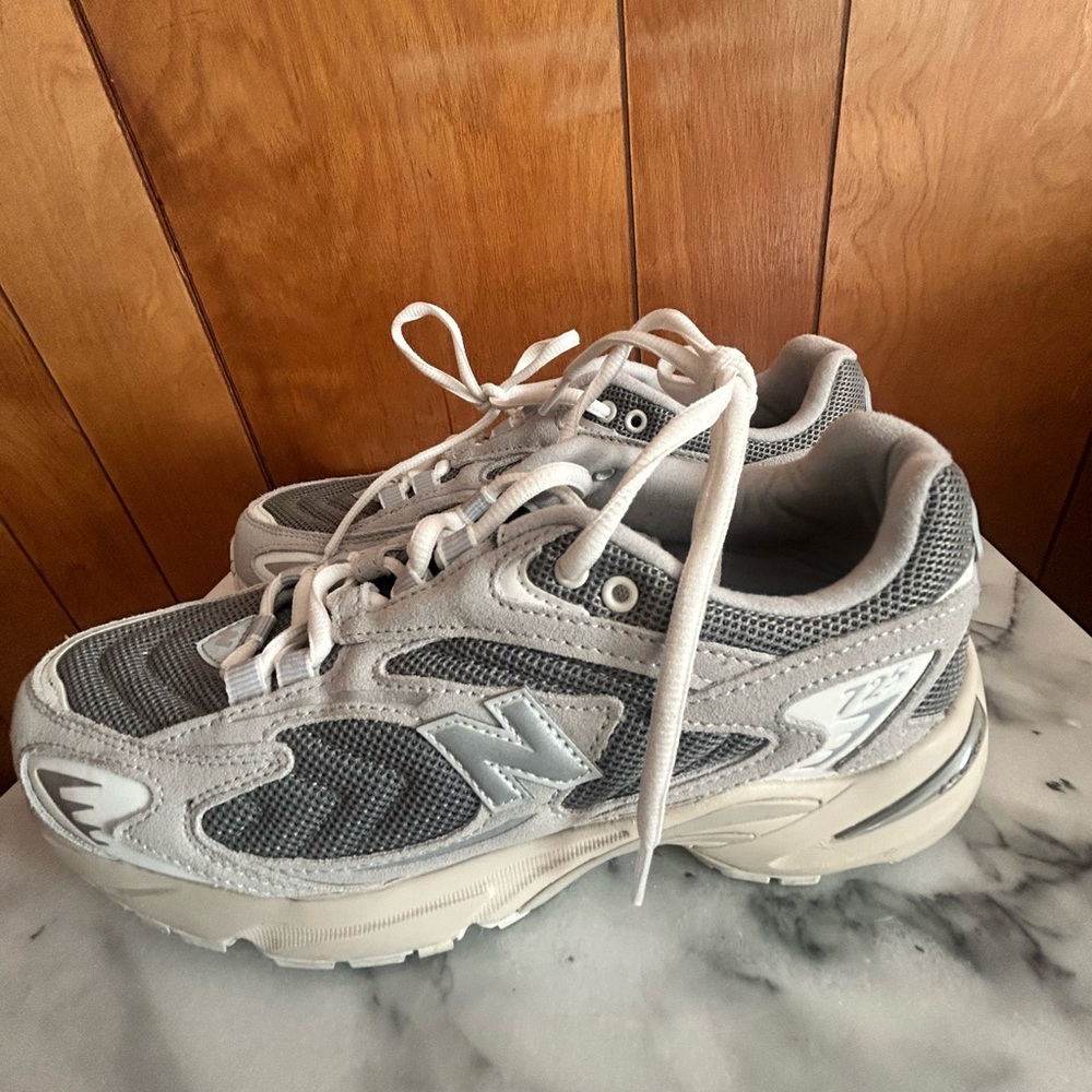 New Balance Gray and White Athletic Shoes 725